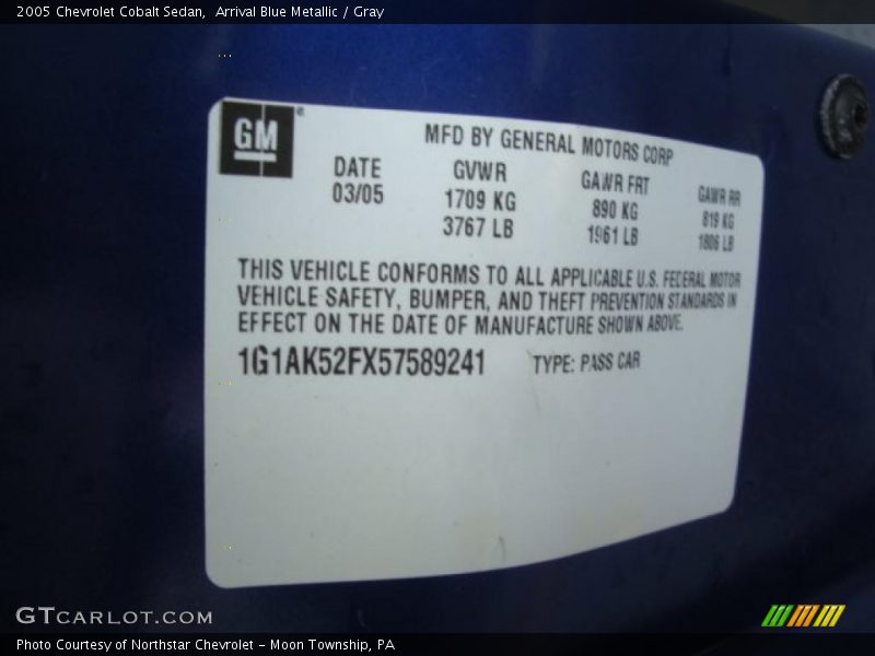 Arrival Blue Metallic / Gray 2005 Chevrolet Cobalt Sedan