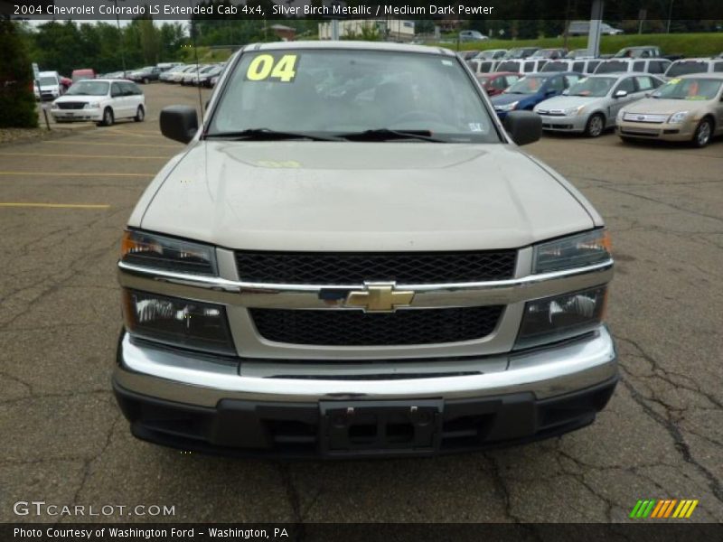 Silver Birch Metallic / Medium Dark Pewter 2004 Chevrolet Colorado LS Extended Cab 4x4