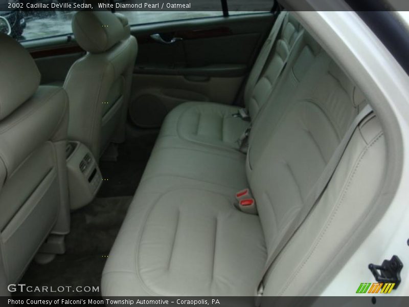 White Diamond Pearl / Oatmeal 2002 Cadillac DeVille Sedan