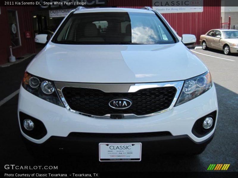 Snow White Pearl / Beige 2011 Kia Sorento EX