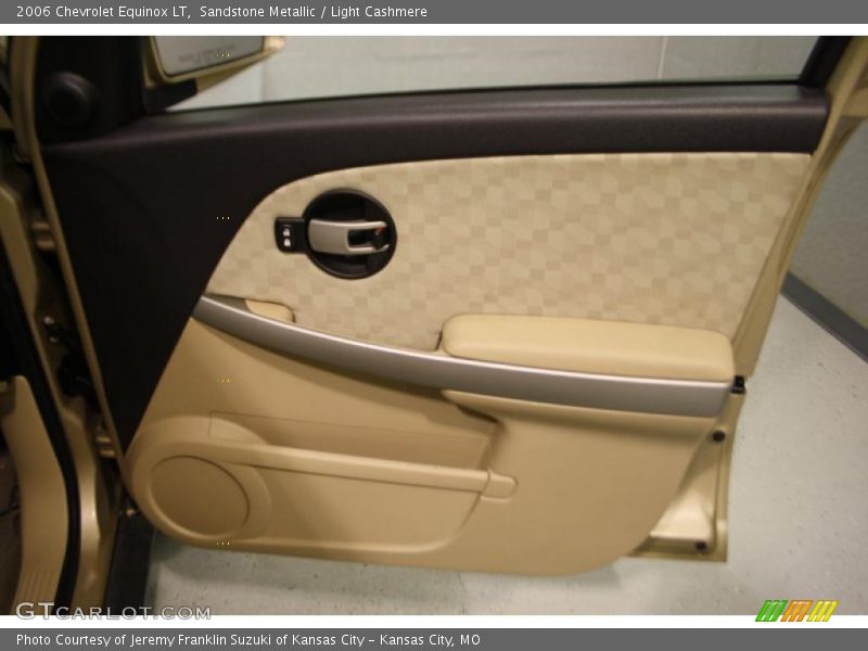Sandstone Metallic / Light Cashmere 2006 Chevrolet Equinox LT