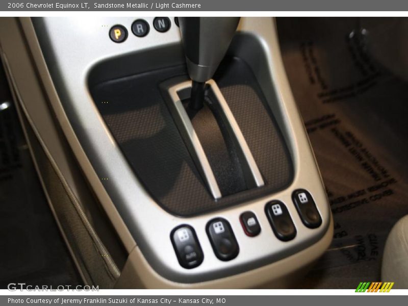 Sandstone Metallic / Light Cashmere 2006 Chevrolet Equinox LT