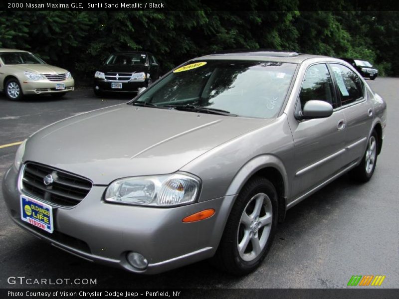 Sunlit Sand Metallic / Black 2000 Nissan Maxima GLE