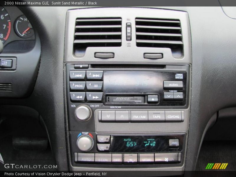 Sunlit Sand Metallic / Black 2000 Nissan Maxima GLE