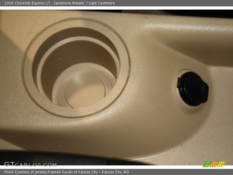 Sandstone Metallic / Light Cashmere 2006 Chevrolet Equinox LT