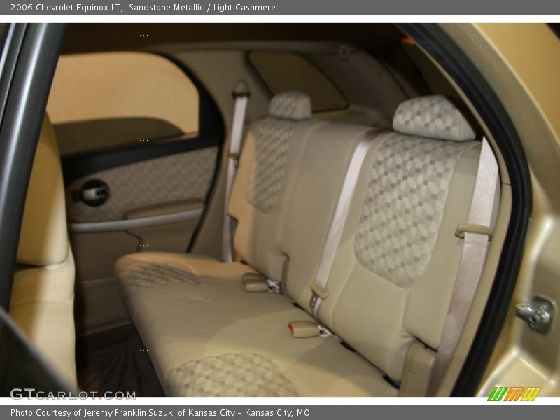 Sandstone Metallic / Light Cashmere 2006 Chevrolet Equinox LT