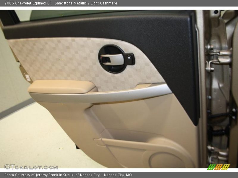 Sandstone Metallic / Light Cashmere 2006 Chevrolet Equinox LT