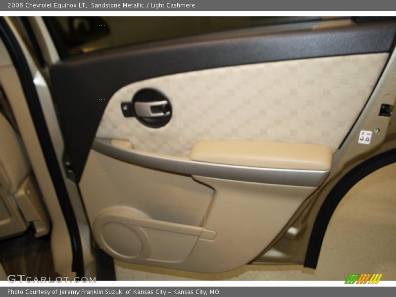Sandstone Metallic / Light Cashmere 2006 Chevrolet Equinox LT