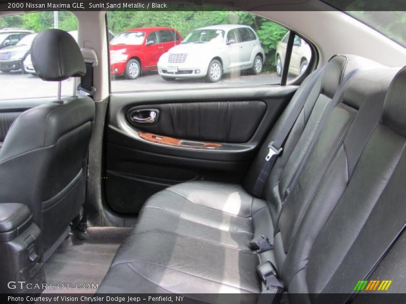 Sunlit Sand Metallic / Black 2000 Nissan Maxima GLE