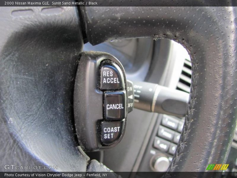 Sunlit Sand Metallic / Black 2000 Nissan Maxima GLE
