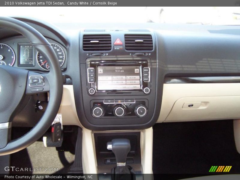 Candy White / Cornsilk Beige 2010 Volkswagen Jetta TDI Sedan