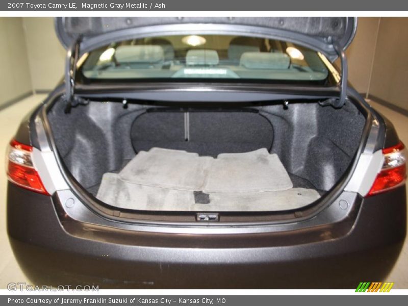 Magnetic Gray Metallic / Ash 2007 Toyota Camry LE