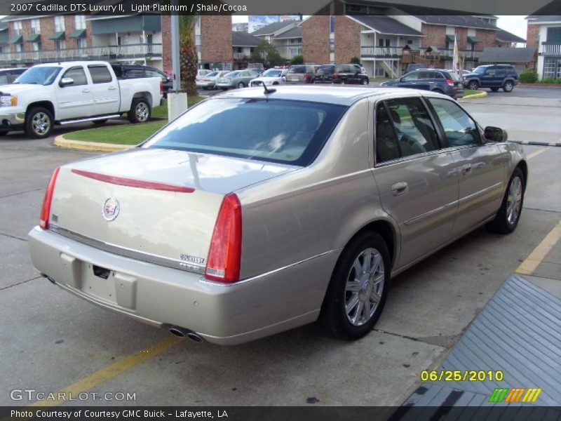 Light Platinum / Shale/Cocoa 2007 Cadillac DTS Luxury II