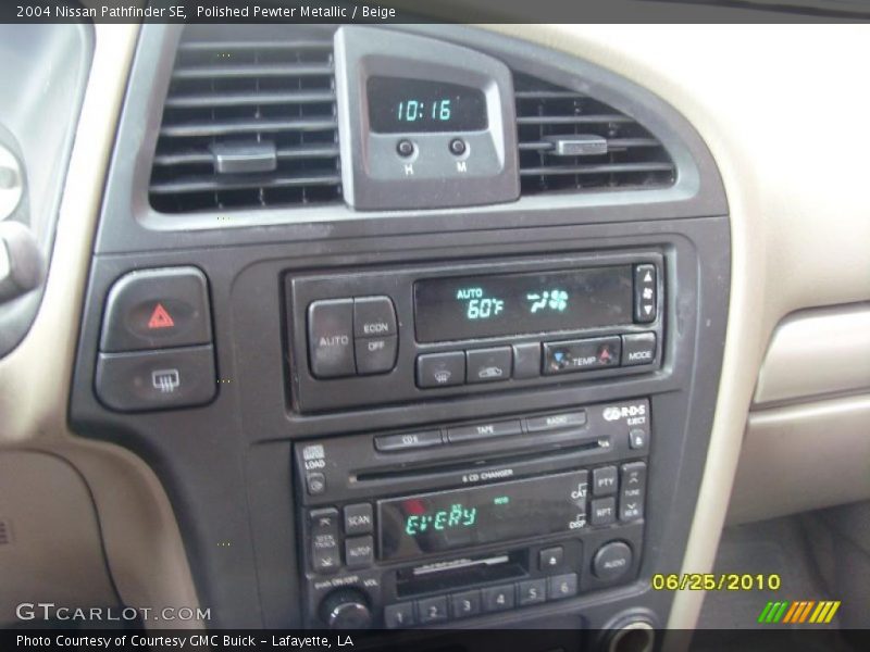 Polished Pewter Metallic / Beige 2004 Nissan Pathfinder SE