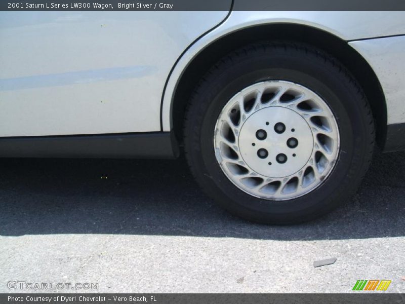 Bright Silver / Gray 2001 Saturn L Series LW300 Wagon