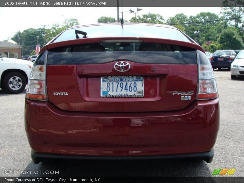 Salsa Red Pearl / Ivory/Brown 2005 Toyota Prius Hybrid