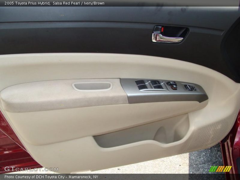 Salsa Red Pearl / Ivory/Brown 2005 Toyota Prius Hybrid