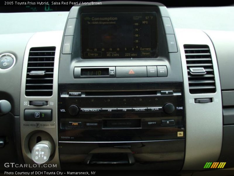 Salsa Red Pearl / Ivory/Brown 2005 Toyota Prius Hybrid