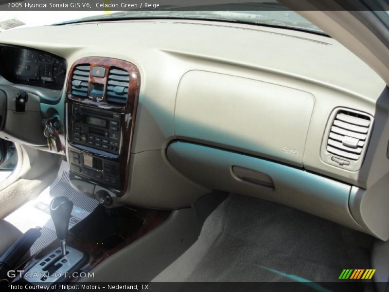 Celadon Green / Beige 2005 Hyundai Sonata GLS V6