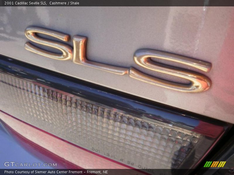 Cashmere / Shale 2001 Cadillac Seville SLS
