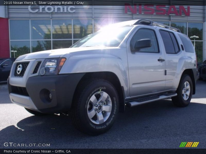 Silver Lightning Metallic / Gray 2010 Nissan Xterra S