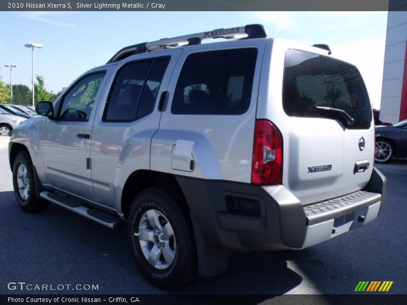 Silver Lightning Metallic / Gray 2010 Nissan Xterra S