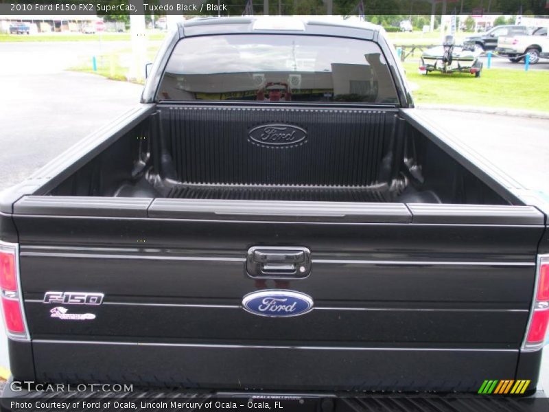 Tuxedo Black / Black 2010 Ford F150 FX2 SuperCab