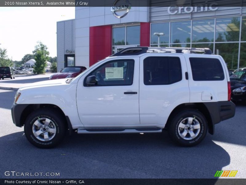 Avalanche White / Gray 2010 Nissan Xterra S