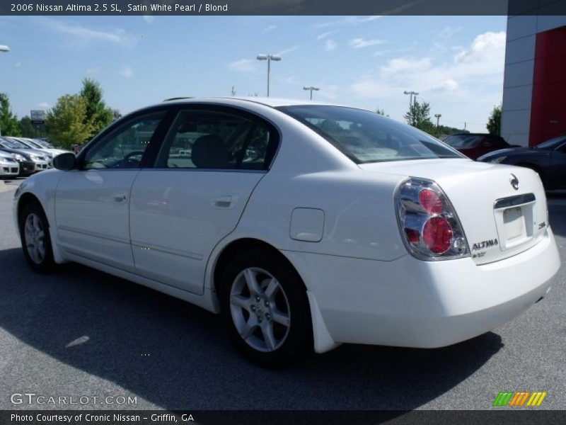 Satin White Pearl / Blond 2006 Nissan Altima 2.5 SL