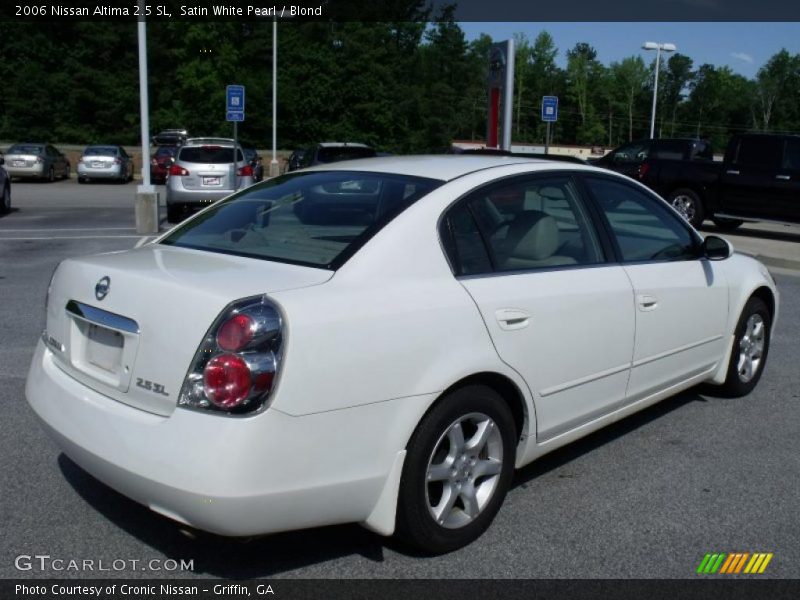 Satin White Pearl / Blond 2006 Nissan Altima 2.5 SL