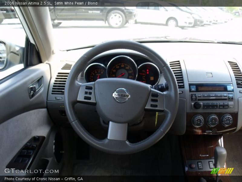 Satin White Pearl / Blond 2006 Nissan Altima 2.5 SL