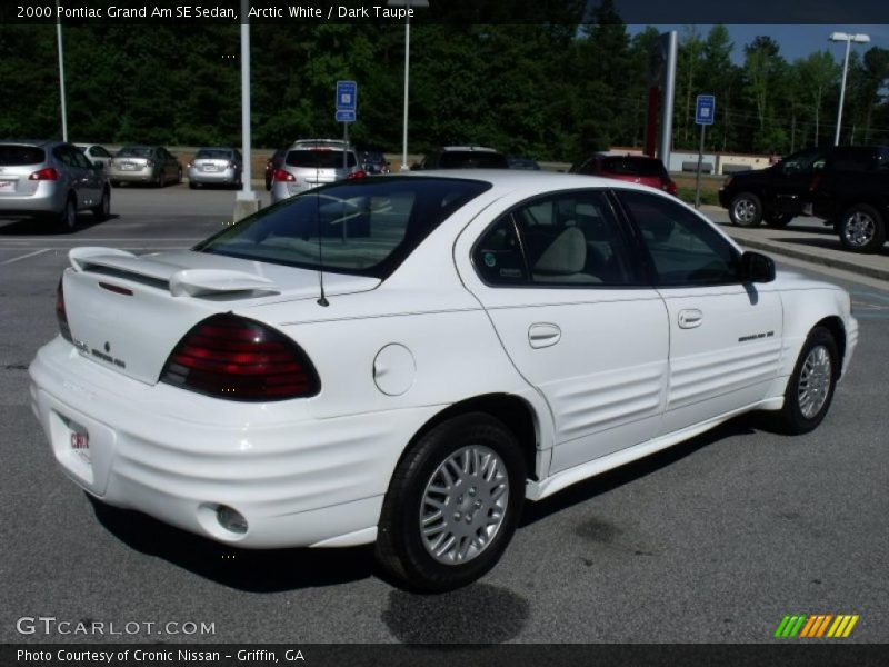 Arctic White / Dark Taupe 2000 Pontiac Grand Am SE Sedan