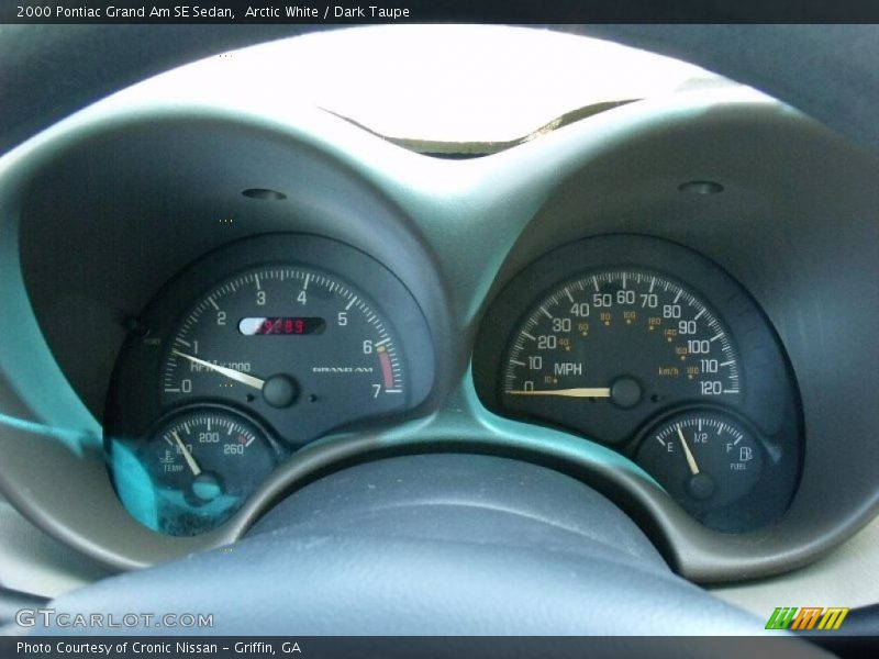 Arctic White / Dark Taupe 2000 Pontiac Grand Am SE Sedan