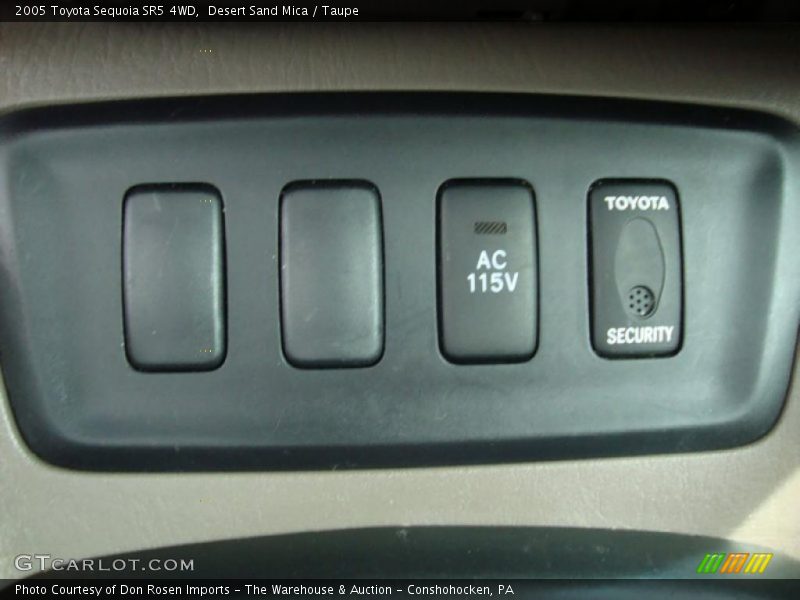 Desert Sand Mica / Taupe 2005 Toyota Sequoia SR5 4WD