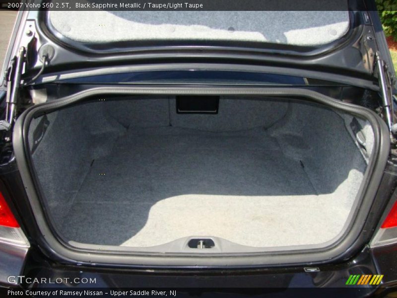 Black Sapphire Metallic / Taupe/Light Taupe 2007 Volvo S60 2.5T