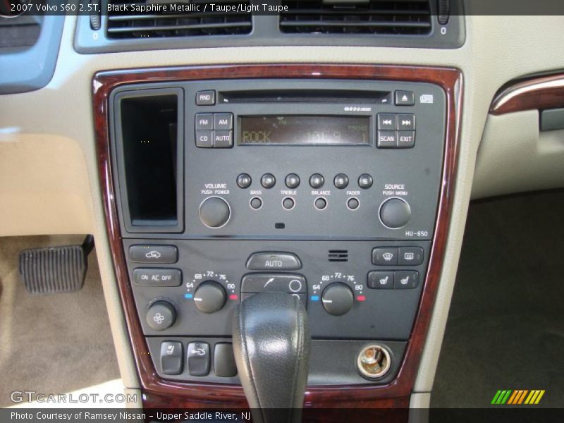 Black Sapphire Metallic / Taupe/Light Taupe 2007 Volvo S60 2.5T