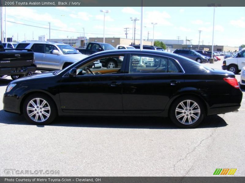 Black / Ivory 2006 Toyota Avalon Limited