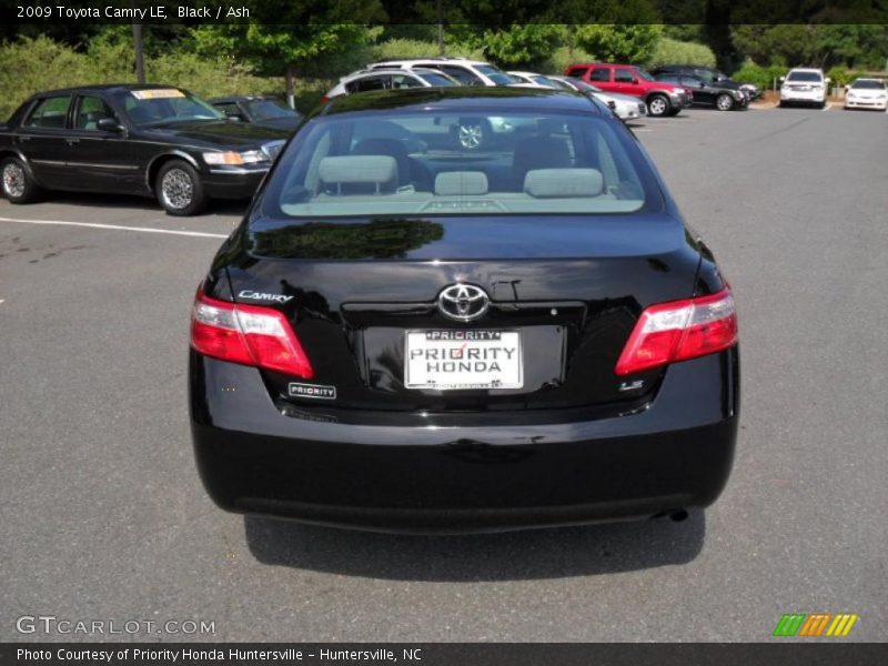 Black / Ash 2009 Toyota Camry LE