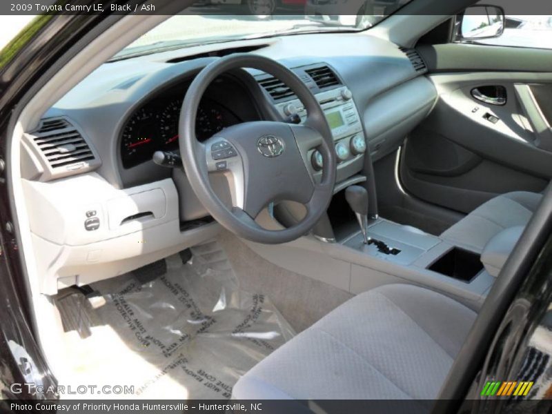 Black / Ash 2009 Toyota Camry LE