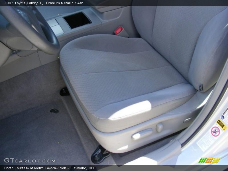 Titanium Metallic / Ash 2007 Toyota Camry LE