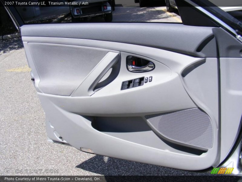 Titanium Metallic / Ash 2007 Toyota Camry LE