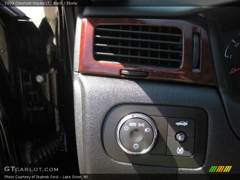 Black / Ebony 2009 Chevrolet Impala LT