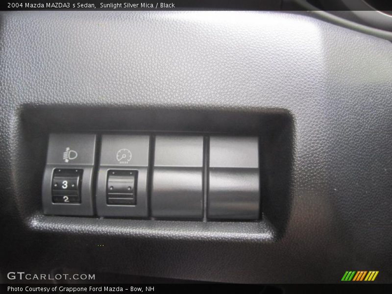 Sunlight Silver Mica / Black 2004 Mazda MAZDA3 s Sedan