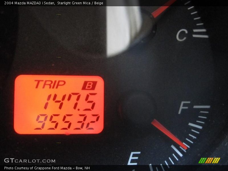 Starlight Green Mica / Beige 2004 Mazda MAZDA3 i Sedan