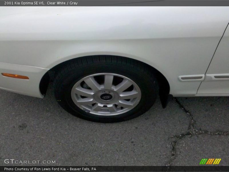 Clear White / Gray 2001 Kia Optima SE V6