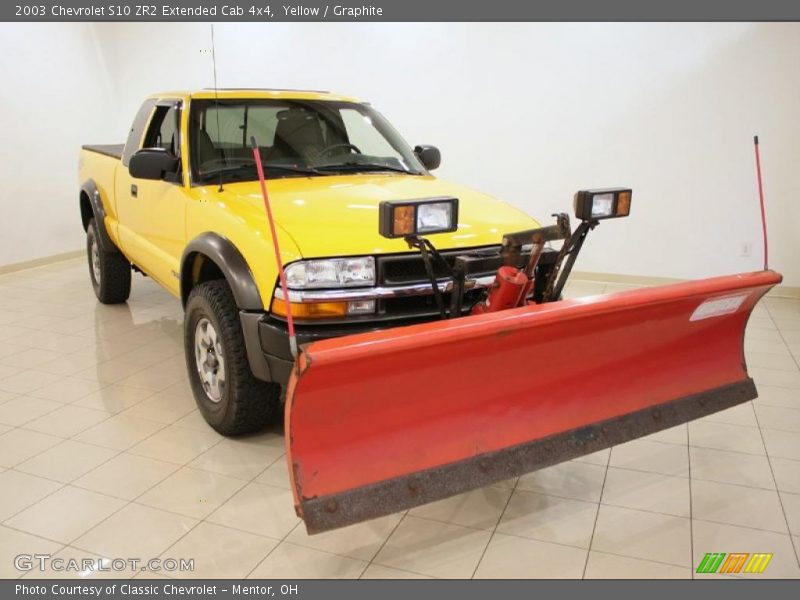 Yellow / Graphite 2003 Chevrolet S10 ZR2 Extended Cab 4x4