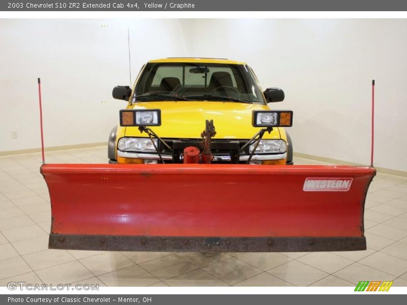 Yellow / Graphite 2003 Chevrolet S10 ZR2 Extended Cab 4x4