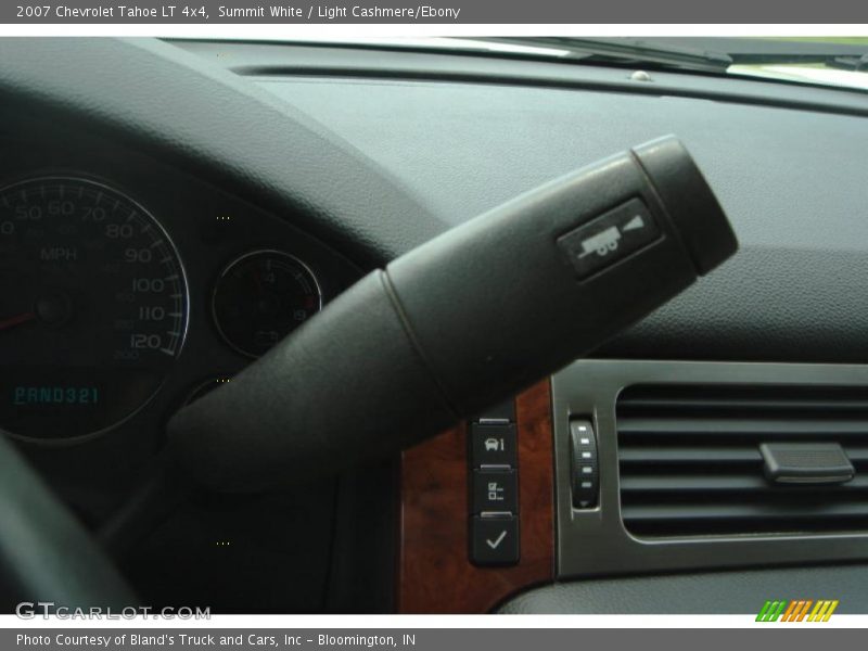 Summit White / Light Cashmere/Ebony 2007 Chevrolet Tahoe LT 4x4