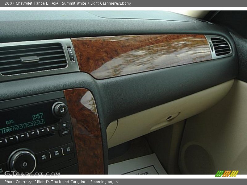 Summit White / Light Cashmere/Ebony 2007 Chevrolet Tahoe LT 4x4