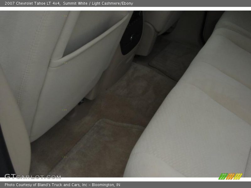 Summit White / Light Cashmere/Ebony 2007 Chevrolet Tahoe LT 4x4